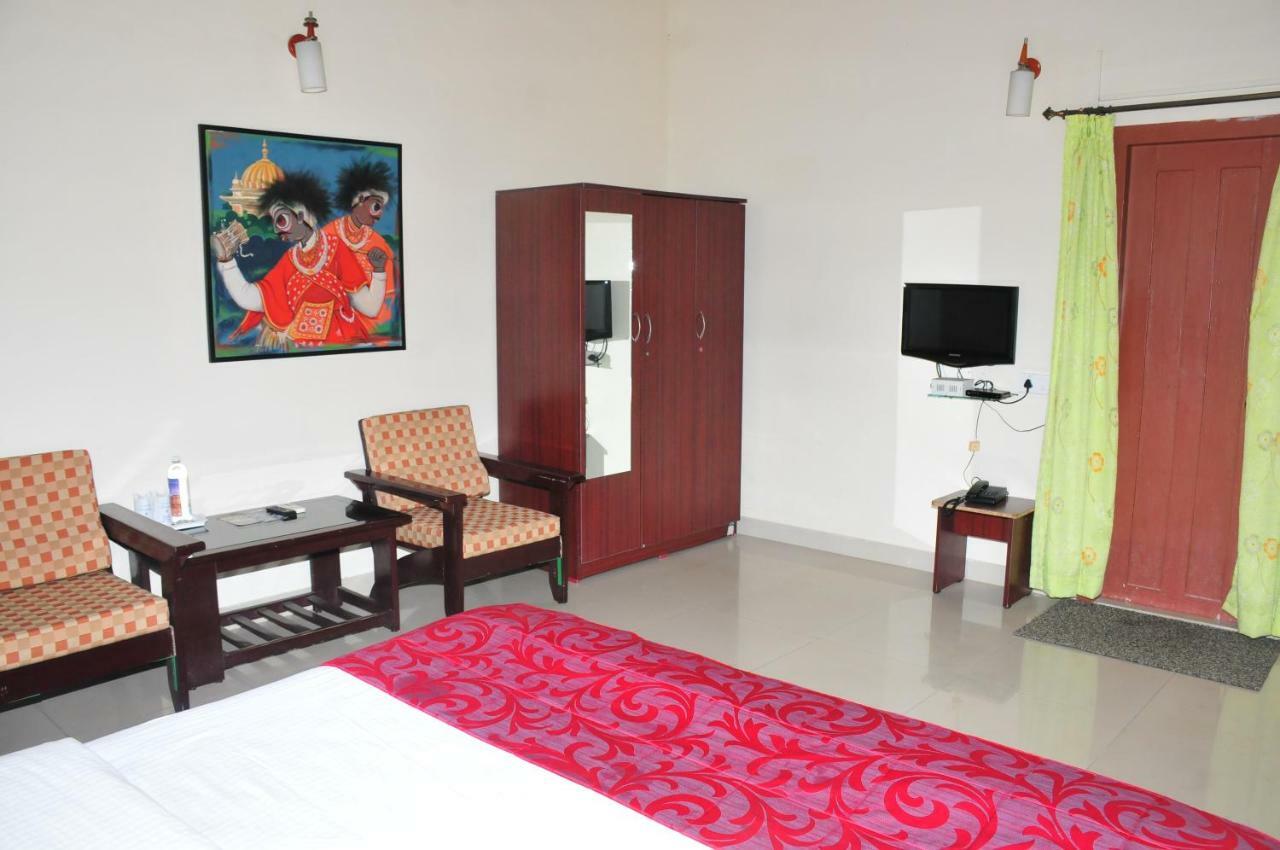 Kstdc Hotel Mayura Velapuri Belur Belur  Eksteriør bilde