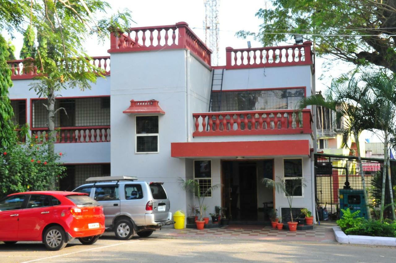 Kstdc Hotel Mayura Velapuri Belur Belur  Eksteriør bilde